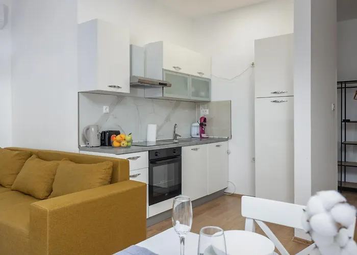 Anna 4-bedroom - Happy *